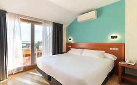 Hotel Playa Langosteira by Adeloló